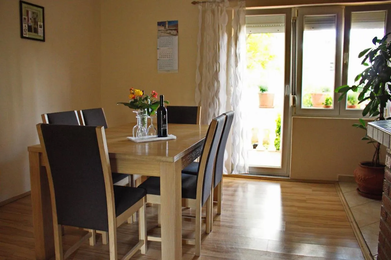 Apartments By The Sea Nin, Zadar - 12890 Croatia